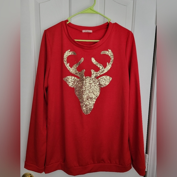 Long sleeve sequin deer holiday top - Picture 1 of 2